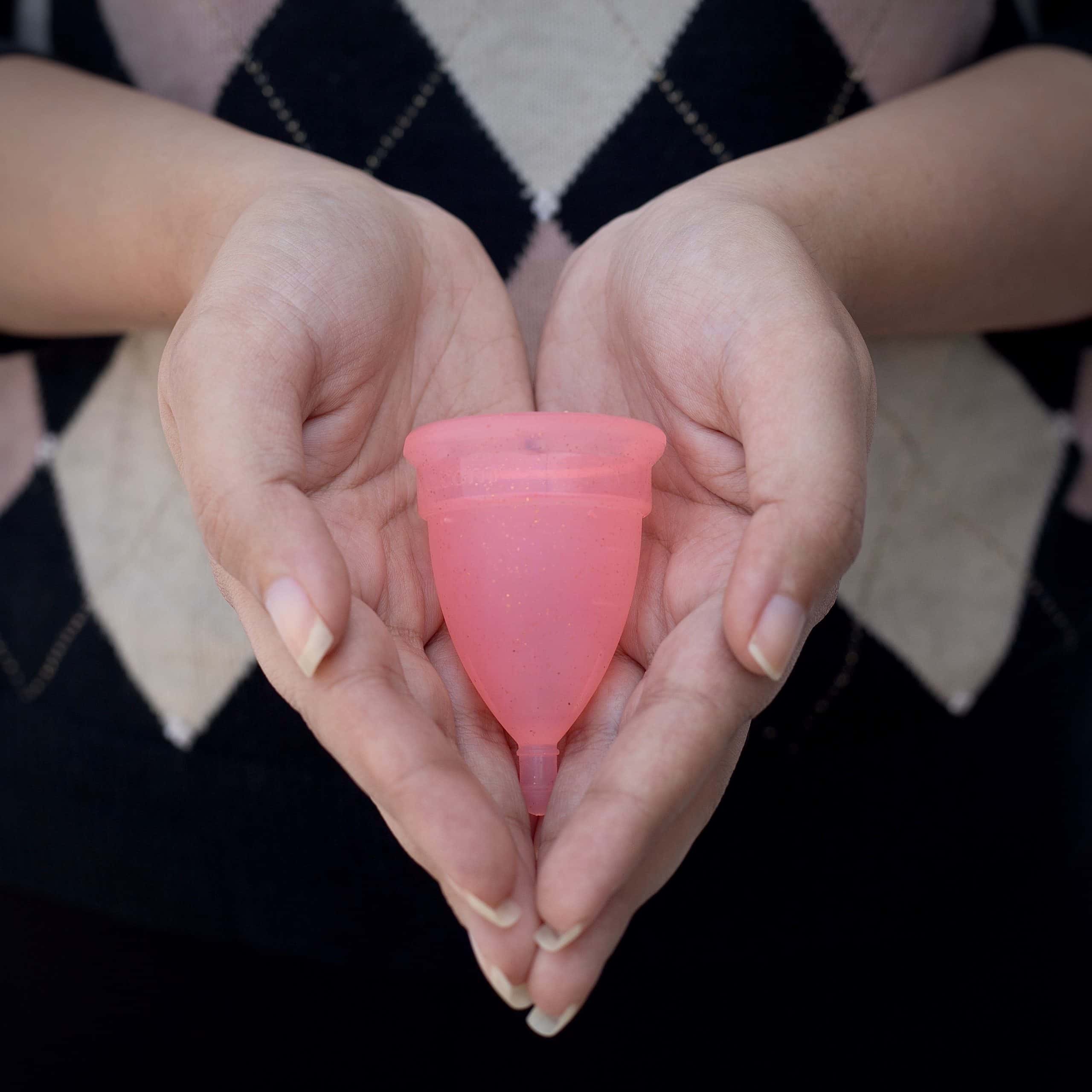 What is a Menstrual Cup? Menstural Cup Size and Uses - Shecup